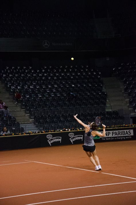 Tennis Tournament Aesthetic, Tennis Team Aesthetic, Tennis Athlete Aesthetic, Female Tennis Player Aesthetic, Highschool Tennis Aesthetic, Tennis Season, Tennis Core, Mode Tennis, Girl Sport