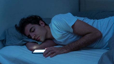 Staring at our phones all night is the biggest obstacle getting in the way of a good night’s rest. However, there are many ways to mitigate the negative effects smartphones can have on our sleep schedules. If used correctly, your smartphone can even be a helpful tool that aids your sleep. Here’s a look at some of the best ways your smartphone can help you enjoy a full night’s rest. Kid Krow, Unable To Sleep, Smartphone Features, Low Mood, Feeling Frustrated, Low Self Esteem, Cognitive Behavioral Therapy, Behavioral Therapy, Sleep Deprivation