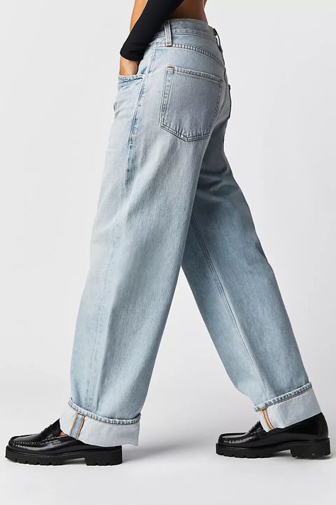 Citizens of Humanity Ayla Baggy Cuffed Crop Jeans | Free People UK White Pashmina, Jeans Free People, Perfect Denim, Sporty Sneakers, Ankle Length Jeans, Denim Day, Citizens Of Humanity Jeans, Denim Branding, Crop Jeans