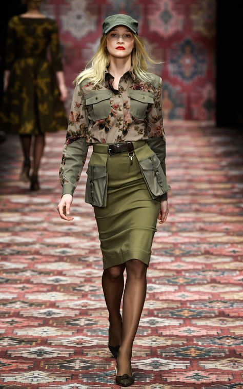 Lena Hoschek Aviator Cotton-Blend Midi Skirt Military Outfits Women, Aviator Outfit, Modern Warrior, Military Inspired Fashion, Army Dress, Army Look, Military Chic, Lena Hoschek, Berlin Fashion Week