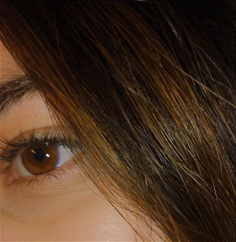 Real Eyes Pics For Dp, Girls Eye Dp, Asian Long Hair, Niqabi Girl, Brown Eyes Aesthetic, Love Eyes, Sisters Photoshoot Poses, Pretty Brown Eyes, Beautiful Brown Eyes