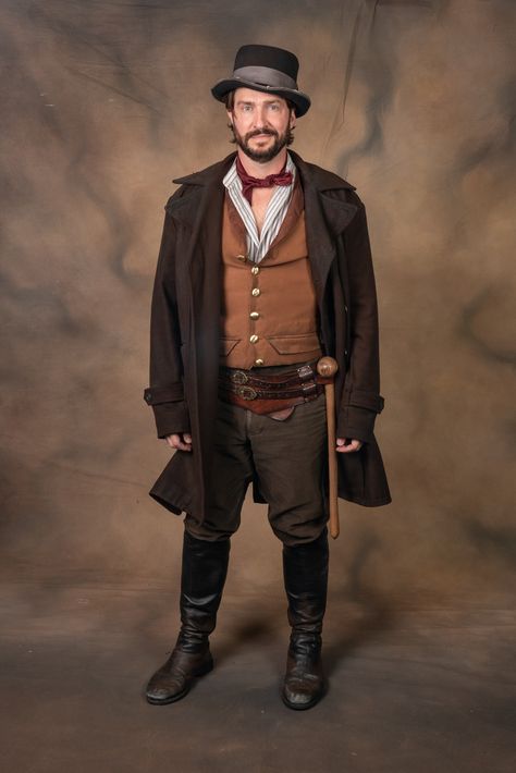 Oliver Twist Musical, Diy Peter Pan Costume, Bill Sykes, Oliver Musical, Peter Pan Costume, Book Day Costumes, Oliver Twist, Theatre Costumes, Theatre Set