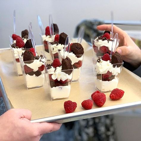 Raspberry Trifle Cups | Recipes | North Bay Produce Mini Dessert Cups Raspberry, Mini Trifles Cups, Mini Trifle Cups, Small Trifle Desserts, Rasberry Brownies, Dessert Booth, Layered Dessert Cups, Shot Glass Desserts Recipes, Mini Trifle Desserts