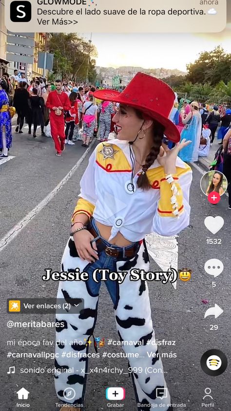 Jesse Costume, Jessie Cosplay, Woody Costume, Cute Couple Halloween Costumes, Halloween Costume Outfits, Style Korea, Disney Fashion, Spirit Week, Couple Halloween