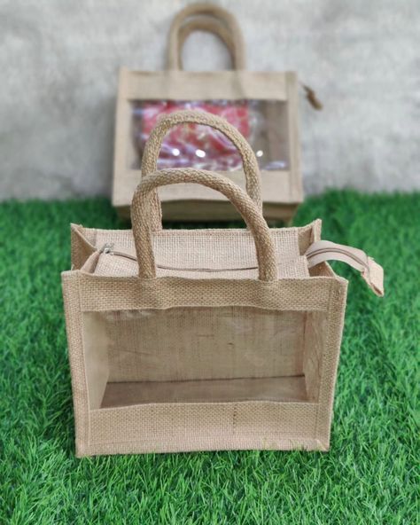 Jute Hamper/Window Bags .... Size 10 by 8 by 5 inch Price 75 rs each Min order 10 piece Same rate for bulk orders Plus ship DM us for more information 🙂 #utitlitygifts #thamboolamgifts #canvasbags #totebags #budgetfriendlytamboolamgifts #varalakshmipoojareturngifts #sangeet #navaratrireturngifts #navaratrigifts #golugifts #babyshowerreturngifts #babynamingceremony #cradleceremony #weddingreturngift #upanayanam #returngifts #housewarmingreturngifts #varalakshmipooja #poonool #engagemen... Housewarming Return Gifts, Box Hampers, Baby Shower Return Gifts, Diwali Gift Hampers, Cradle Ceremony, Return Gifts, Return Gift, Naming Ceremony, Diwali Gifts