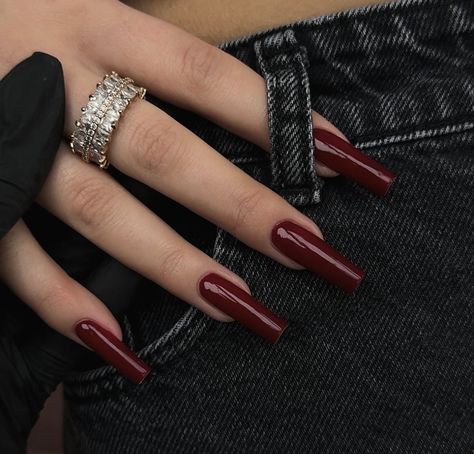 Classy Almond Nails, Tapered Square Nails, Maroon Nails, Red Acrylic Nails, Grunge Nails, Acrylic Nails Coffin Pink, Soft Nails, Bling Acrylic Nails, Manicure Y Pedicure