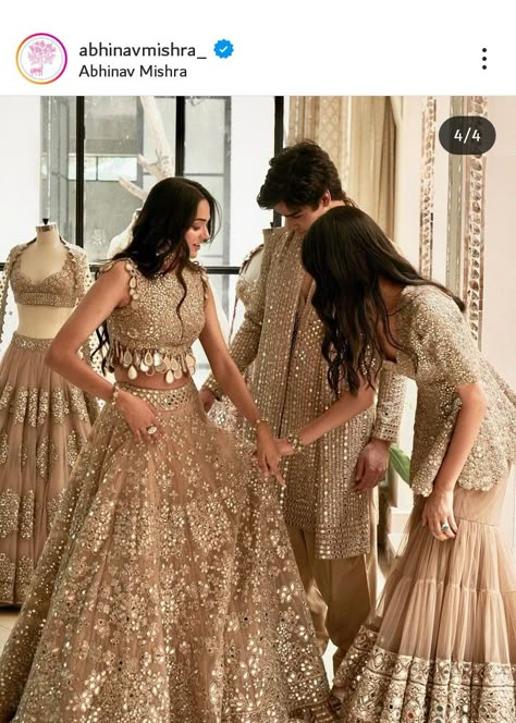 Wedding Lehengas For Bridesmaid, Pastel Lehenga Wedding Bridesmaid, Wedding Outfits For Reception, Heeramandi Movie, Wedding Dress For Bride Sister Indian, Bollywood Wedding Outfit, Sangeet Outfit Sisters, Heeramandi Outfits, Trendy Lehenga Designs