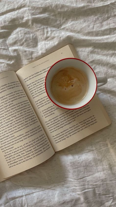 books coffee aesthetic story stories goodmorning Reading Motivation, Coffee Obsession, Coffee Photography, World Of Books, Coffee And Books, Book Girl, Book Inspiration, Book Photography, Book Aesthetic