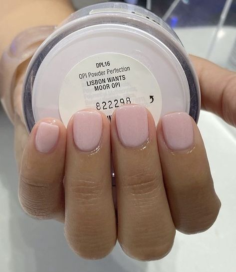 Best Dip Color Nails, Neutral Sns Nails Short, Gel Shalac Nails, Short Dip Powder Nails Wedding, Short Classy Nails Dip, Short Bridal Nails Simple, Natural Pink Sns Nails, Sns Nails Neutral Colors, Dipping Powder Natural Nails