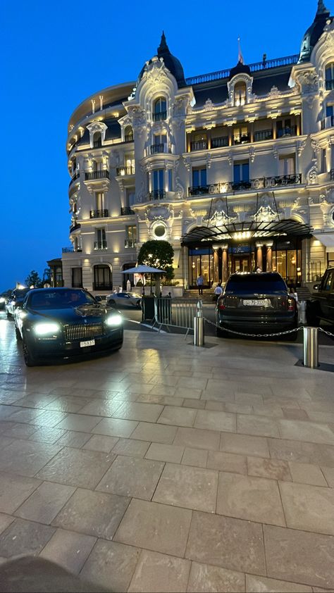 Paris Hotels Aesthetic, Monaco Winter Aesthetic, House In Monaco, Monaco Aesthetic Fashion, Houses In Monaco, Monaco Penthouse, Azurna Obala, Paris Hotel Aesthetic, Paris Hotel View