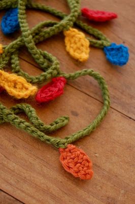 Christmas Light Garland, Crochet Christmas Lights, Crochet Christmas Garland, Christmas Lights Garland, Crocheted Christmas, Crochet Garland, Crochet Christmas Decorations, Holiday Crochet, Light Garland