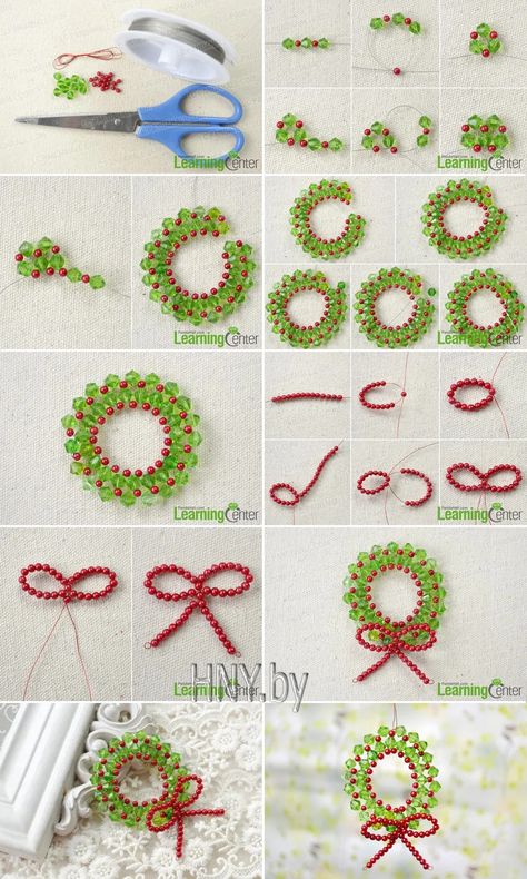 Christmas Beads Craft, Xmas Beads, Electric Colors, Beaded Ornaments Diy, Christmas Beading, Christmas Jewelry Diy, Beaded Christmas Decorations, Beaded Flowers Patterns, Holiday Beading