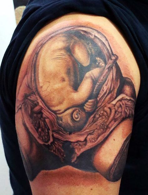 Uterus Tattoo - This is one historical anatomical illustration that I have yet to see inked on someone’s body until now! Uterus Tattoo, Womb Tattoo, Anatomical Illustration, Anatomy Tattoo, History Tattoos, Weird Tattoos, I'm Crazy, Horror Tattoo, Bull Riding