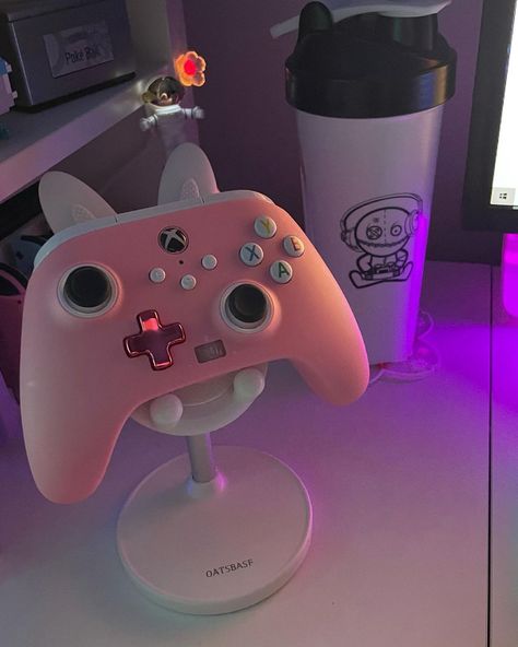 Xbox Gaming Aesthetic, Pink Xbox Controller Aesthetic, Aesthetic Xbox Controller, Pink Xbox Setup, Gamer Girl Accessories, Cute Gaming Accessories, Xbox Controller Aesthetic, Pink Xbox Controller, Pink Game Controller