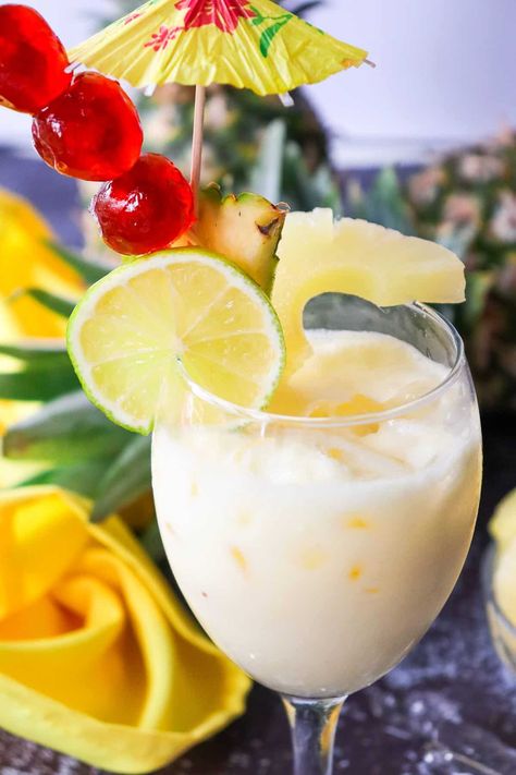 Virgin Pina Colada Recipe Non Alcoholic, Pina Colada Recipe Non Alcoholic, Virgin Pina Colada Recipe, Mocktail Easy, Coconut Milk Cocktail, Recipe With Pineapple, Colada Drinks, Pina Colada Mocktail, Pina Colada Drinks