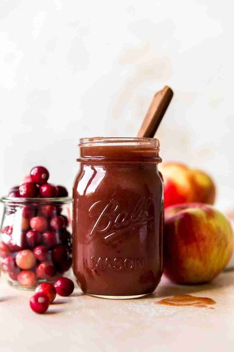 Cranberry Apple Butter Cranberry Apple Butter, Cranberry Apple Salad, Cranberry Butter, Christmas Cranberry, Spring Recipes Dessert, Cranberry Apple, Cider Recipe, Honeycrisp Apples, Apple Salad