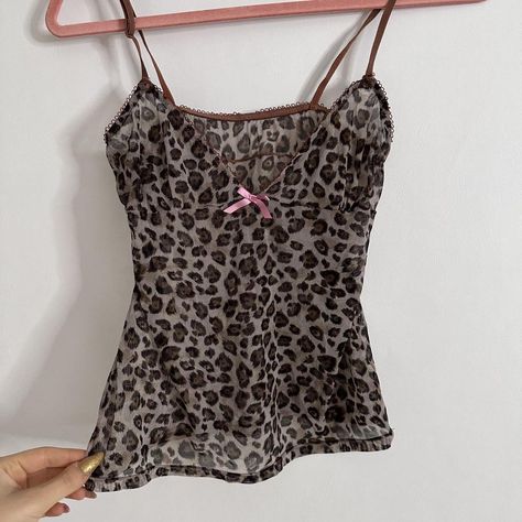 Vintage 2000’s y2k leopard print mesh cami top with... - Depop Y2k Tops Aesthetic, Cute Cami Tops, Y2k Tops 2000s, Pink Top Outfit Aesthetic, 2000 Tops, Animal Print Y2k, Leopard Print Clothes, Y2k Cami Top, Vintage Cami Top