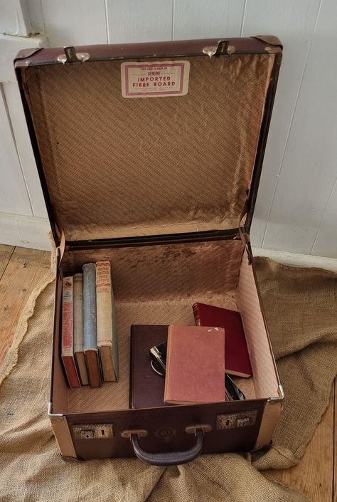 Lovely old brown square suitcase. This suitcase is made by Fred Dodge North Richmond Victoria. It is perfect as a display piece or as storage. It measures 39cm square x 20cm high. It has leather holders on the inside and stitching on the  outside. It does have some damage on the inside and some rust on the closer( please see photos) but this adds to its rustic appeal. Percy Weasley, Old Luggage, Weasley Aesthetic, Suitcase Storage, Flat Decor, Old Suitcases, Vintage Suitcases, Brown Square, Vintage Suitcase