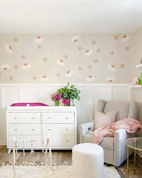 10 nursery wallpaper ideas for your baby's room Nursery Wallpaper Ideas, Wall Blush, Neutral Florals, Flower Decals, Floral Wall Decals, Desk Essentials, Removable Wall Decals, Nightstand Storage, Nursery Wallpaper