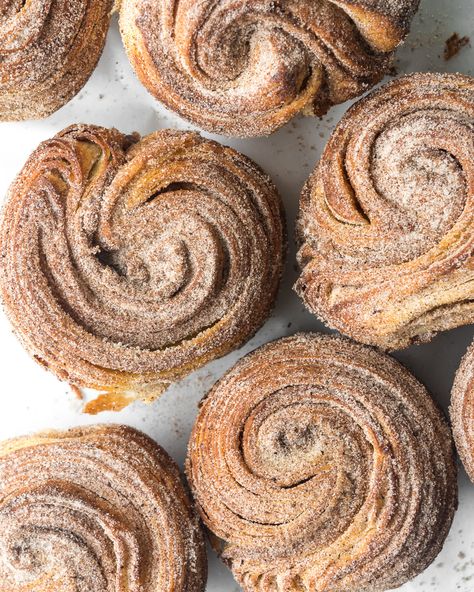 These breakfast buns are croissant muffins (cruffins) made out of brioche dough and rolled up with chai spiced sugar. And tossed in more sugar when hot! Breakfast Buns, Brioche Dough, Croissant Dough, Breakfast Pastries, Chai Spice, Bread And Pastries, Cinnamon Roll, Life Changing, Cinnamon Rolls