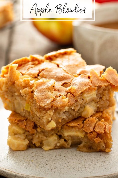 These chewy Apple Blondies are loaded with fresh apples, cinnamon, and nutmeg in each bite. Serve them warm with a scoop of vanilla ice cream and caramel sauce! #AppleBlondies #Blondies #Apples #BlondieRecipes #AppleRecipes #Dessert #DessertRecipes #FallRecipes #Recipe Apple Crisp Blondies, Apple Blondies Recipe Easy, Make Ahead Apple Desserts, Apple Blondes, Apple Breakfast Bars, Easy Blondies, Apple Blondies Recipe, Apple Brownies, Blondies Recipe Easy