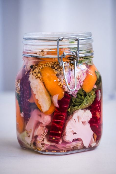 Fermented Foods Aesthetic, Fermented Mixed Vegetables, Fermented Vegetables Recipes How To Make, Fermenting Vegetables Recipes, Homemade Fermented Foods, How To Ferment Vegetables, Fermented Desserts, Easy Fermented Foods, Fermented Cabbage Recipe