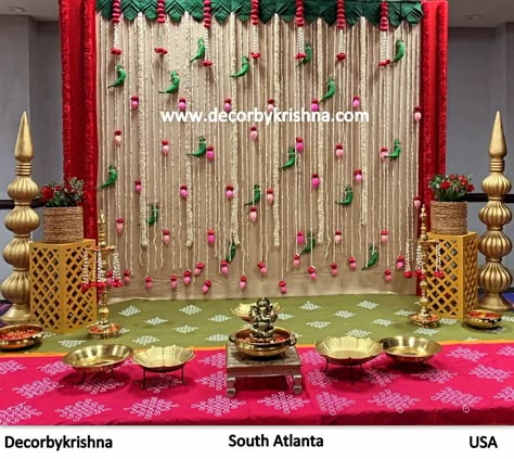 Honoring tradition and nature at our Seemantham with eco-friendly decor. Seemantham Function Decor by Madhavi @prakriti_decors of #southatlanta branch #usa #seemantham #seemanthamfunction #babyashower #babyshowerdecorations #atlantadecorator #decorbykrishnasouthatlanta @decorbykrishna is a unit of @pellipoolajada Traditional Decorations using only Natural materials #noplastic #nofloralfoam #nothermocoal #nostyrofoam #ecofriendlywedding #pellikooturu #pellikoduku #mangalasnanam #gruhapr... Mangalasnanam Decorations, Traditional Seemantham Decoration, Sreemantham Plate Decoration, Seemantham Decoration At Home, Simple Sreemantham Decoration At Home, Seemantha Decoration, Baby Shower Stage Decorations, Seemantham Backdrop, Panchalu Function