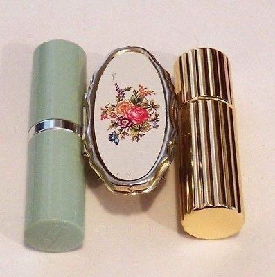 Vintage Lipstick Holder, Vintage Lipstick, Makeup Package, Retro Beauty, Fancy Makeup, Lipstick Case, Vintage Cosmetics, Lipstick Holder, Vintage Makeup