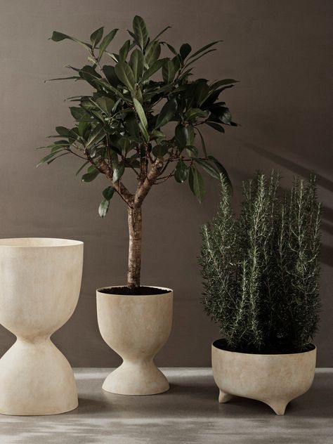 Featuring a blend of functional design and eye-catching aesthetic, Evoke Pot are the perfect accessory for your indoor and outdoor spaces. With their organically inspired shapes and earthy hues, these pots are specifically crafted to enhance the natural beauty of your plants, adding an interesting focal point to any room or garden. Because of their lightweight glass fibre construction, Evoke Pot are not only durable, but also portable.This makes them ideal for experimenting with different displa Candle Mirror, Decoration Plante, Keramik Design, Decorative Planters, Portable Lamps, Cache Pot, Furniture Dining Table, Ferm Living, Natural Tones