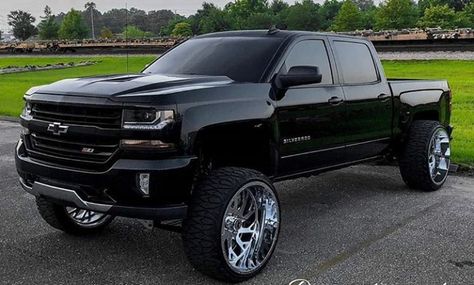 Chevy Silverado 1500 Squatted Trucks, Robert Preston, Truck Builds, King Boy, Chevy Silverado 2017, Lifted Silverado, Chevy Trucks Older, 2014 Chevrolet Silverado 1500, Country Trucks