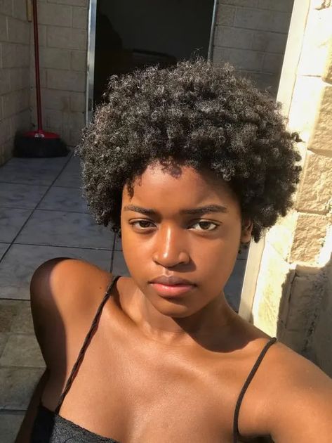 49 Afro Hairstyles for the Afrocentric Naturalista – Svelte Magazine Big Chop Natural Hair Type 4, Big Chop Type 4 Hair, Coily Haircuts, Hair Like Wool, Cabello Afro Natural, Short Natural Curly Hair, Black Wigs, Twa Hairstyles, Natural Hair Cuts