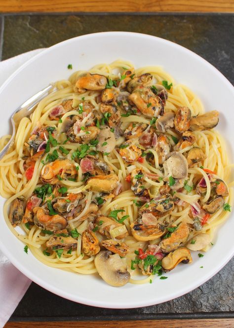 Mediterranean Mussels Recipes, Smoked Mussels Pasta, Mussel Pot Recipe Creamy, Mussels Linguine Recipe, Mussels And Pasta Recipes, Spaghetti And Mussels, Mussels Without Shell Recipe, Tinned Mussels, Mussel Pasta Recipe