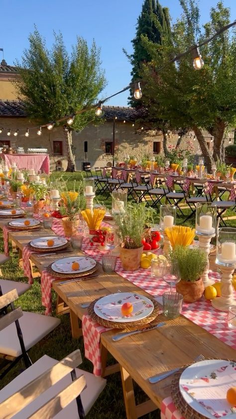 Villa Catignano | Yesterday ❤️Feel the Tuscan vibe! 💫🇮🇹Such a magical Pasta Party ☀️ Helle & Mathias’s Welcome Dinner 9th May Videos & Photos :… | Instagram Italy Inspired Party Decor, Tuscan Nights Party, Pizza Party Welcome Dinner, Italian Wedding Pizza Party, Italian Summer Aesthetic Party, Italy Engagement Party, Tuscan Garden Party, Rustic Italian Dinner Party Decor, Italian Lunch Table