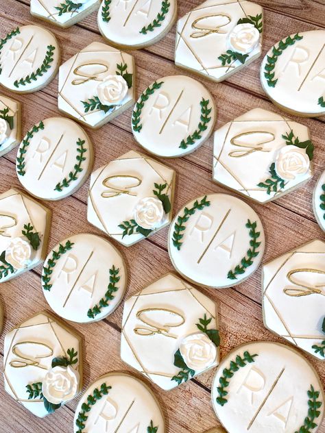 Wedding Cookies Sage Green, Sage Wedding Cookies, Wedding Favor Cookies Decorated, Sage Green Wedding Cookies, Greenery Wedding Cookies, Wedding Cookies Decorated Simple, Simple Wedding Cookies, Wedding Sugar Cookies Decorated, Wedding Sugar Cookies