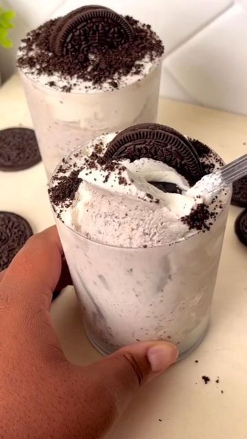 Best Oreo Cake, Recipe Easy Quick, Oreo Mousse, Dinner Party Dessert, Vanilla Oreo, Oreo Treats, Mousse Cups, Dessert Oreo, Dinner Party Desserts