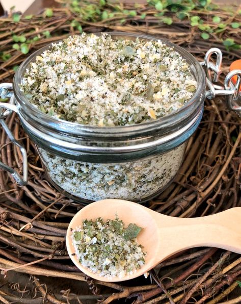 How to Make Homemade Herb Infused Cooking Salt Recipe (Featuring Basil) — All Posts Healing Harvest Homestead Infused Salt Recipes, Herb Salt Recipe, Preserve Herbs, Herb Salt, Infused Salt, Basil Salt, Salt Recipes, Basil Herb, Delicious Salad Dressings