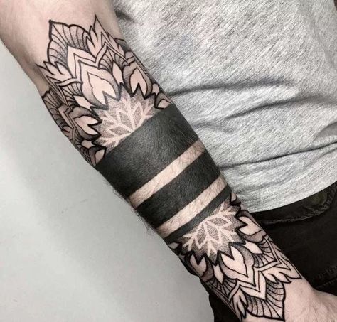 Geometric Sleeve Tattoo, Tattoo Patterns, Forearm Band Tattoos, Muster Tattoos, Cool Forearm Tattoos, Arm Band Tattoo, Cool Tattoos For Guys, Band Tattoo, Sleeve Tattoos For Women