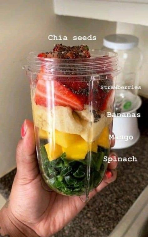 Smoothie Easy, Resep Smoothie, Fruit Smoothie Recipes Healthy, Soup Healthy, Summer Health, Easy Healthy Smoothies, Smoothie Recipes Healthy Breakfast, Smoothie Drink Recipes, Fruit Juices