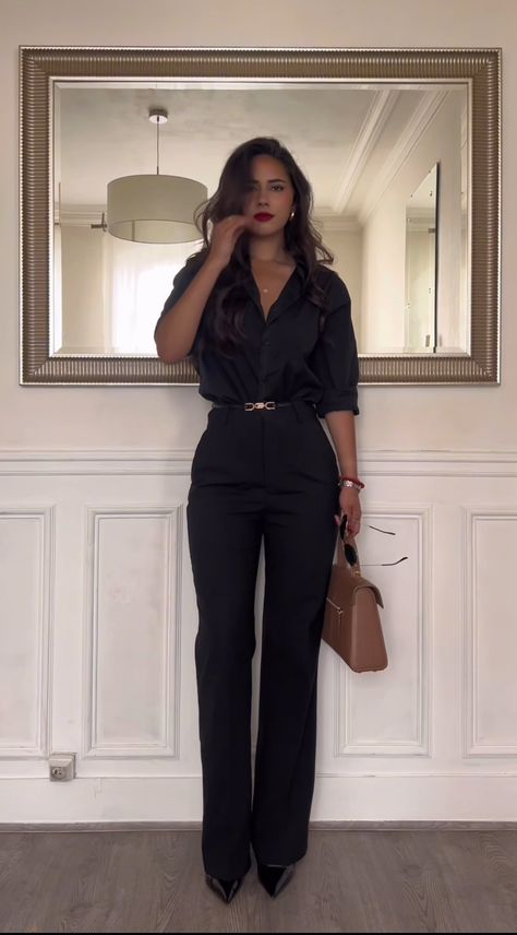 Cute Professional Outfits, Lawyer Outfit, Professional Outfits Women, Business Outfits Women, Stylish Work Attire, Office Outfits Women, Business Casual Outfits For Work, Classy Work Outfits, Professional Attire