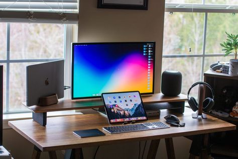 How To Use Your iPad With an External Monitor - AppleToolBox Mac Monitor Setup, Apple Monitor Setup, Mac Monitor, Dual Setup, Apple Studio Display, Ipad Desk, Studio Display, Monitor Setup, Setup Pc