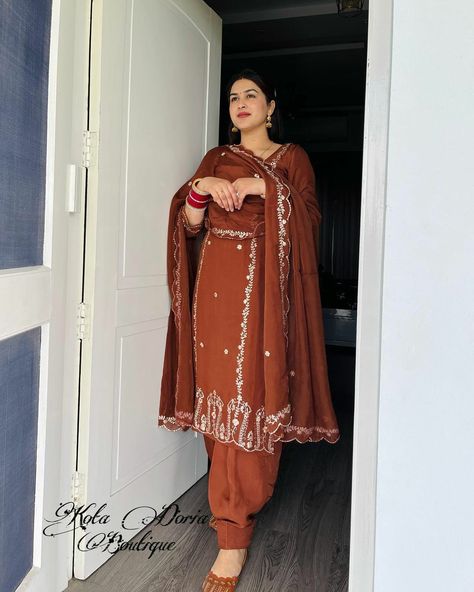 Brown suit / traditional punjabi suit Rust Color Punjabi Suits Women, Rust Color Punjabi Suit, Rust Colour Suit Punjabi, Brown Punjabi Suit, Punjabi Suit Colour, Brown Suit Women's, Brown Salwar Suit, Rust Suit, Sarara Dress