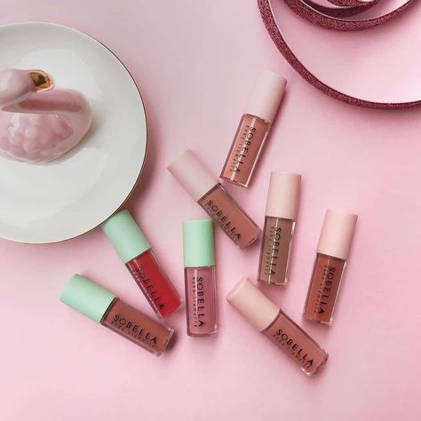 BABY LIPMATTE SOBELLA... Aloe Vera Vitamin E, Pure Honey, Beauty Products Photography, Matte Liquid Lipstick, Makeup Kit, Baby Size, Argan Oil, Cocoa Butter, Liquid Lipstick