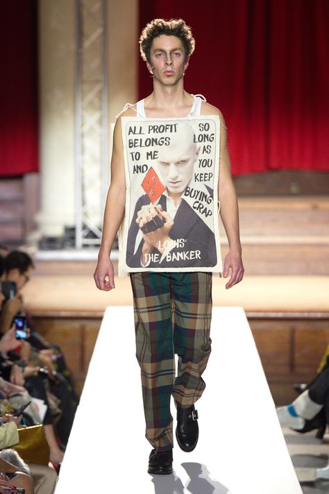 Fast Fashion Outfits, Vivienne Westwood Activism, Punk Runway Fashion, Activist Outfit, Protest Fashion, Fashion Activism, Vivienne Westwood Punk, Vivienne Westwood Fashion, Winter Outfits 2020