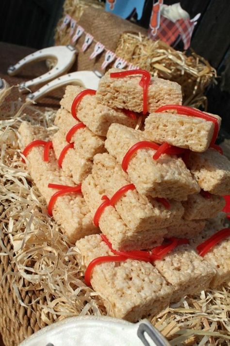 horse party food ideas | rice krispie hay bales #cowgirl party #cowboy party #western party Cowboy Vbs, Rodeo Crafts, Country Themed Parties, Cowboy Theme Party, Wild West Party, Western Birthday Party, Horse Birthday Parties, Cowboy Baby Shower, Cowboy Birthday Party