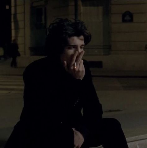 Louis Garrel Aesthetic, Richard Papen, The Secret History Aesthetic, History Aesthetic, Louis Garrel, Donna Tartt, The Secret History, Aesthetic Guys, Dark Academia