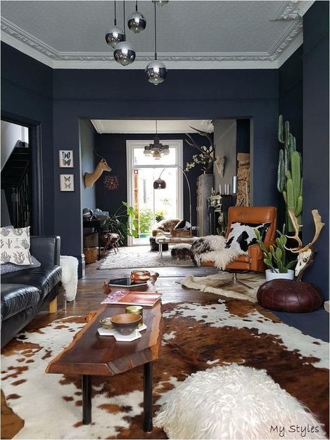 Dark Living Rooms, Black Living Room, Living Room Accents, Western Home Decor, Boho Living, Boho Living Room, Living Room Inspo, Living Room Grey, Large Living Room