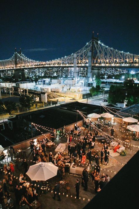 Rooftop Wedding Reception, Rooftop City, New York Rooftop, Rooftop Wedding Venue, Brooklyn Wedding Venues, Dinner Experience, City Wedding Venues, Nyc Wedding Venues, Nyc Rooftop