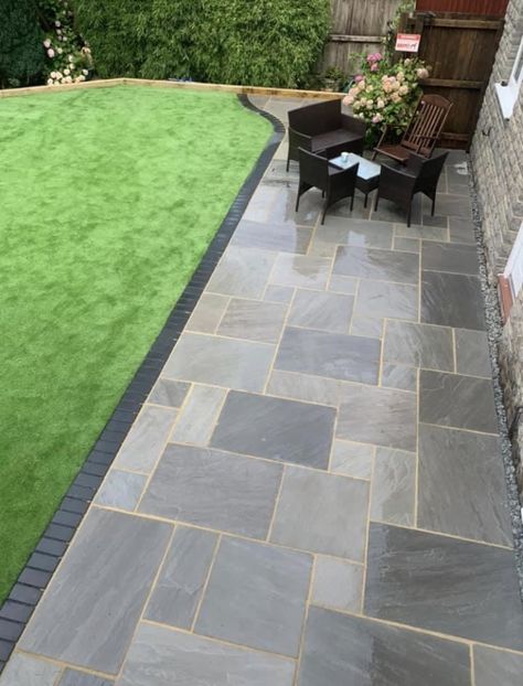 Veranda Flooring Ideas, Affordable Patio Floor Ideas, Small Courtyard Paving Ideas, Terrace Flooring Ideas Outdoor, Garden Tiles Ideas, Backyard Patio Flooring, Paved Patio Garden Ideas, Tiled Patio, Private Garden Design