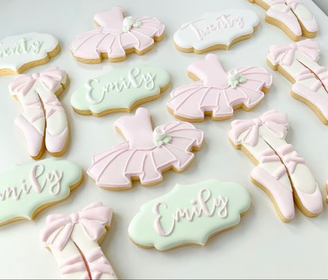 Ballerina Cookies, Ballet Birthday Party, Ballet Birthday, Ballet Party, Dinosaur Cookies, Ballerina Tutu, Ballerina Birthday, Cute Themes, Star Party