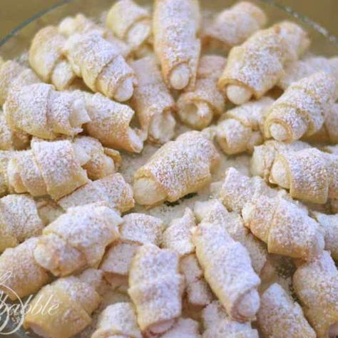 Lady Locks Recipe, Lady Locks, Italian Christmas Cookies, Italian Cookie Recipes, Cookie Table, Christmas Cookie Exchange, Pastry Shells, Best Christmas Cookies, Xmas Cookies